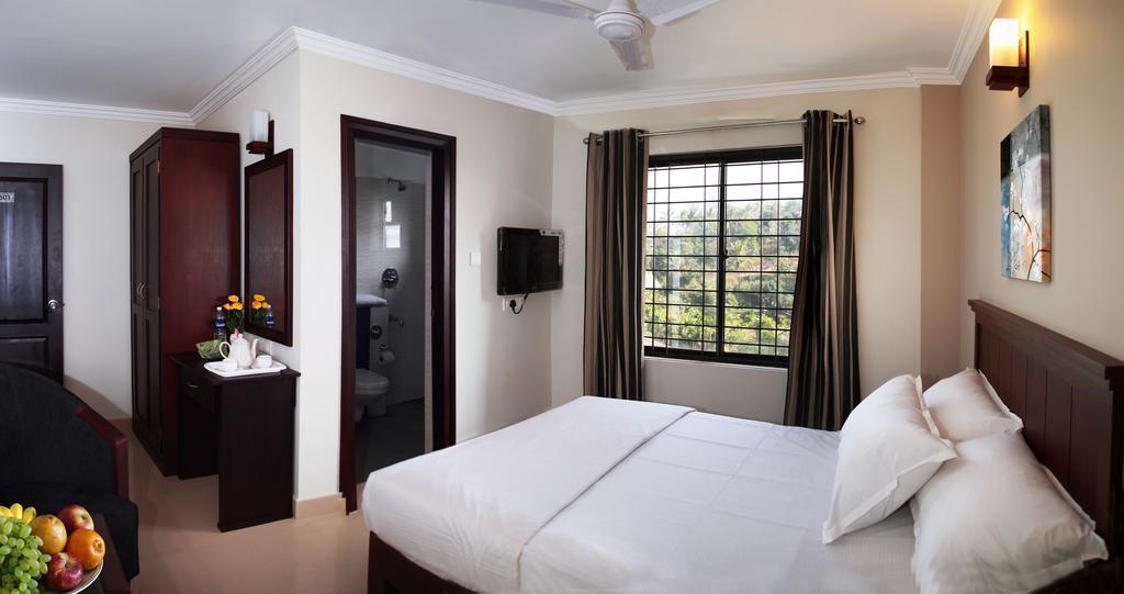 Century Grand Hotel Mananthavady Rom bilde