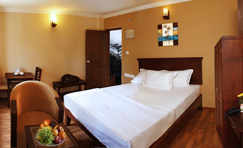 Century Grand Hotel Mananthavady Rom bilde